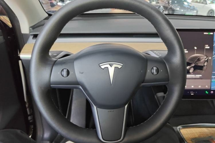 Used Tesla Model Y 2022 Revised Version Rear-Wheel Drive Steering Wheel