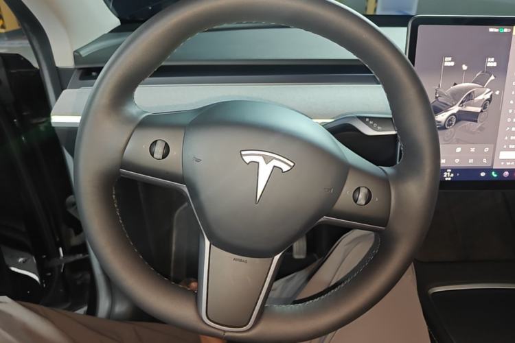 Used Tesla Model Y 2022 Revised Version Rear-Wheel Drive Steering Wheel