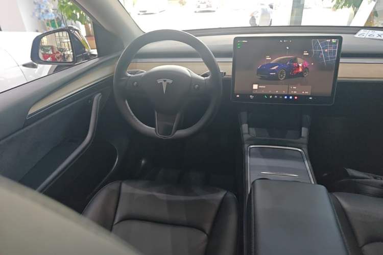 Used Tesla Model Y 2022 Revised Version Rear-Wheel Drive Steering Wheel