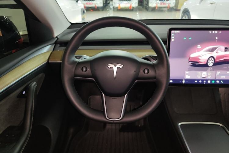 Used Tesla Model Y 2022 Revised Version Rear-Wheel Drive Steering Wheel