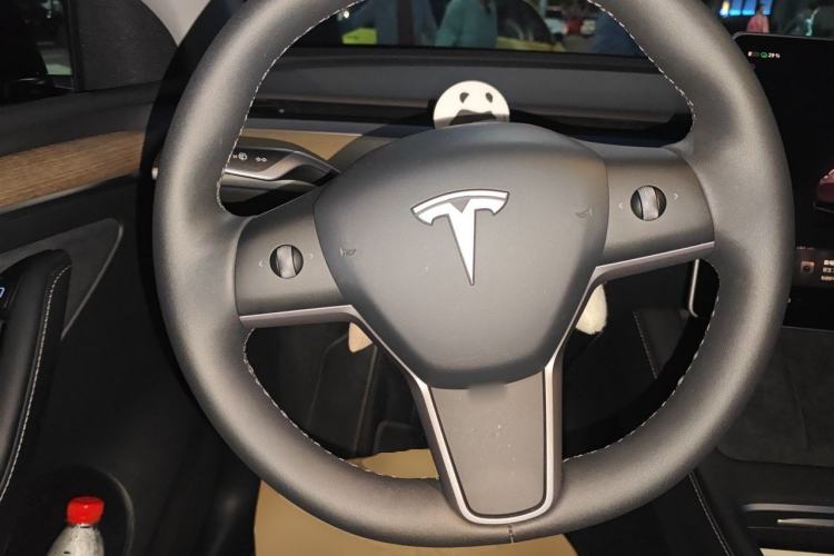 Used Tesla Model Y 2022 Revised Version Rear-Wheel Drive Steering Wheel