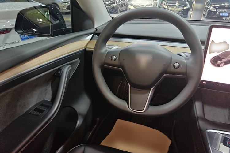 Used Tesla Model Y 2022 Revised Version Rear-Wheel Drive Steering Wheel