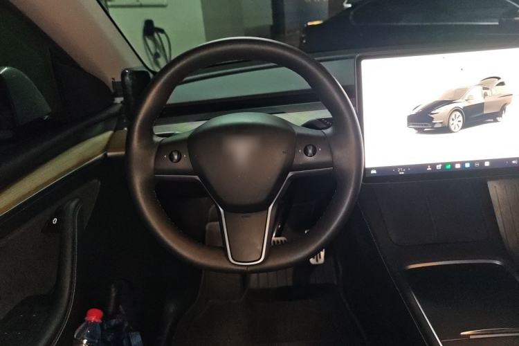 Used Tesla Model Y 2022 Revised Version Rear-Wheel Drive Steering Wheel