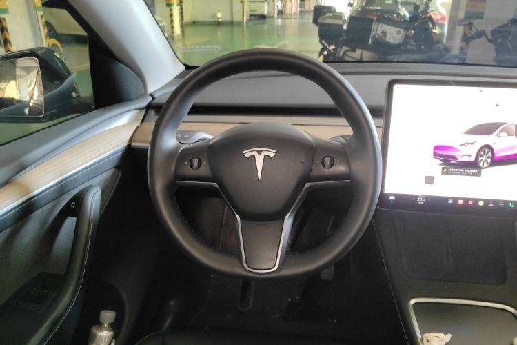 Used Tesla Model Y 2022 Revised Version Rear-Wheel Drive Steering Wheel