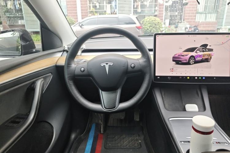 Used Tesla Model Y 2022 Rear-Wheel-Drive Version Steering Wheel