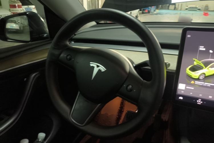 Used Tesla Model Y 2022 Revised Version Rear-Wheel Drive Steering Wheel