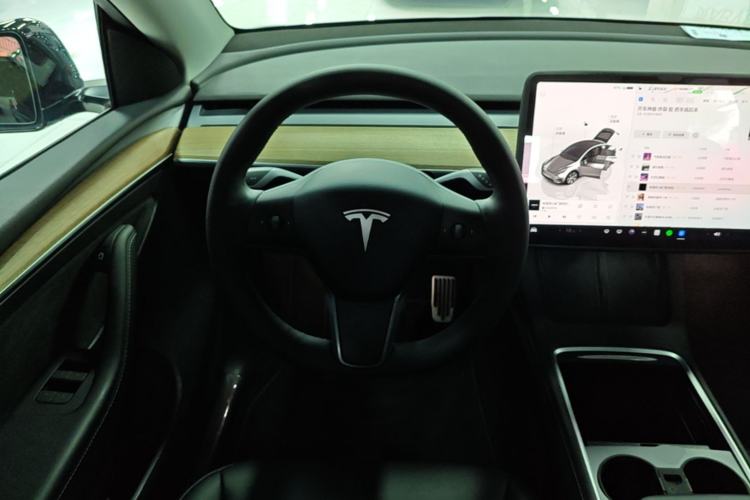 Used Tesla Model Y 2022 Revised Version Rear-Wheel Drive Steering Wheel
