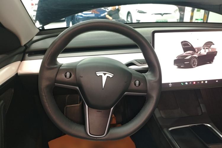 Used Tesla Model Y 2022 Revised Version Rear-Wheel Drive Steering Wheel