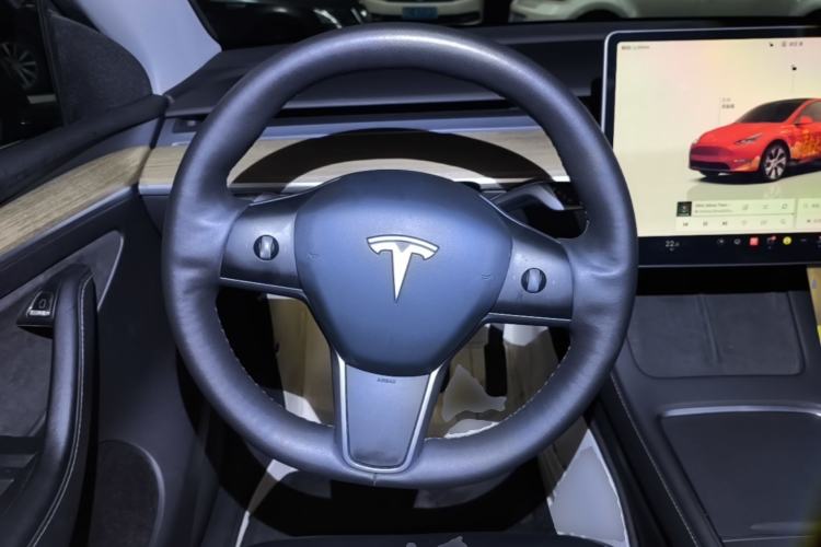 Used Tesla Model Y 2022 Revised Version Rear-Wheel Drive Steering Wheel