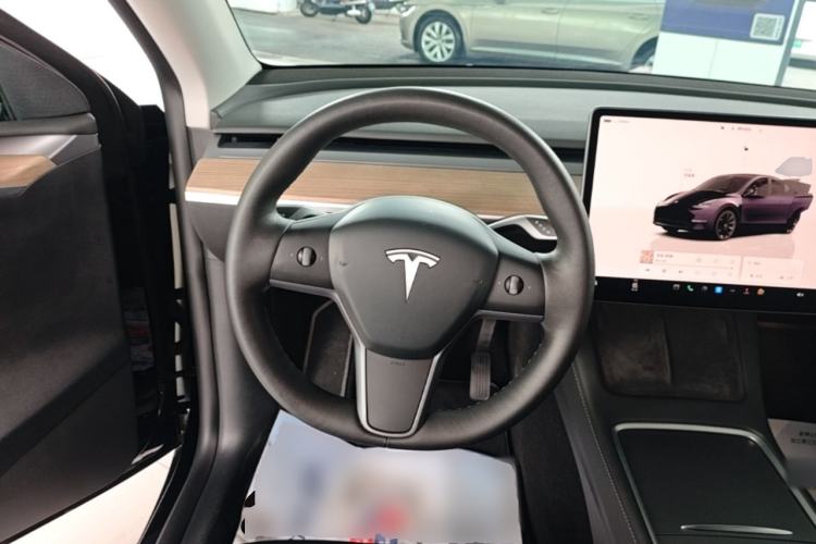 Used Tesla Model Y 2022 Rear-Wheel-Drive Version Steering Wheel