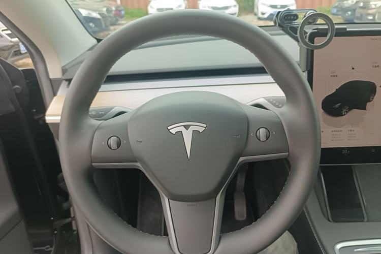 Used Tesla Model Y 2022 Revised Version Rear-Wheel Drive Steering Wheel