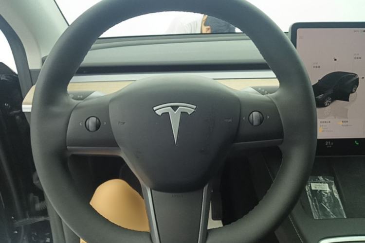 Used Tesla Model Y 2022 Revised Version Rear-Wheel Drive Steering Wheel
