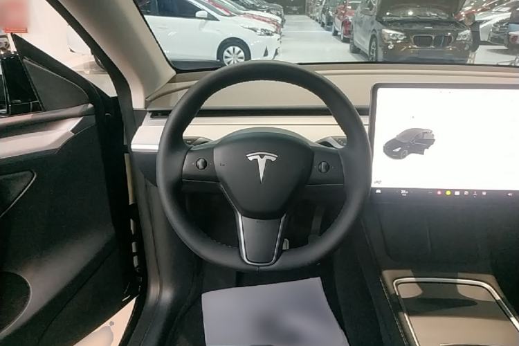 Used Tesla Model Y 2022 Revised Version Rear-Wheel Drive Steering Wheel