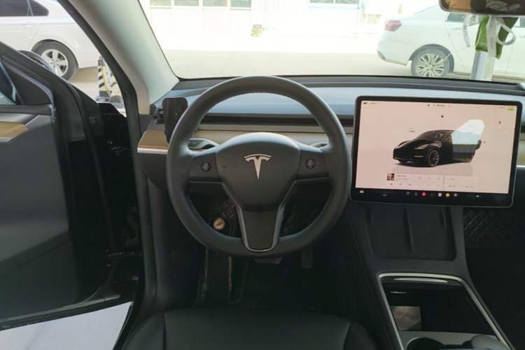 Used Tesla Model Y 2022 Revised Version Long-Range All-Wheel Drive Steering Wheel