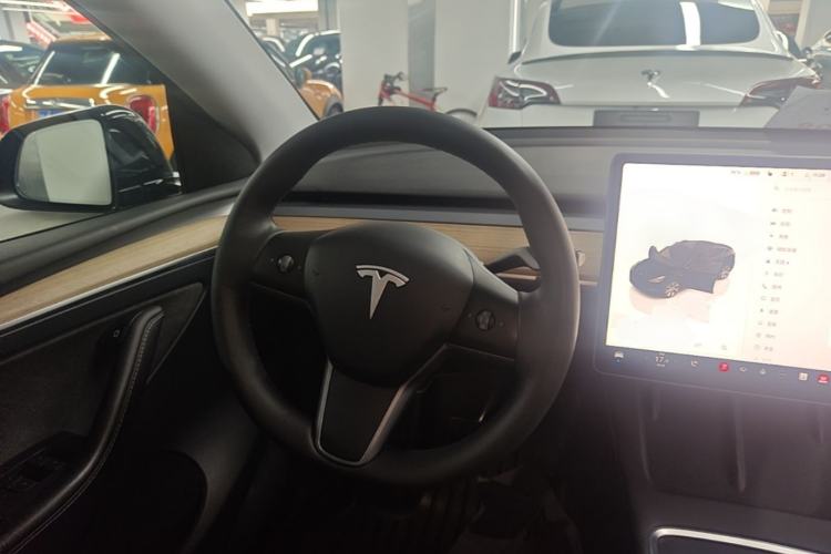 Used Tesla Model Y 2022 Revised Version Rear-Wheel Drive Steering Wheel