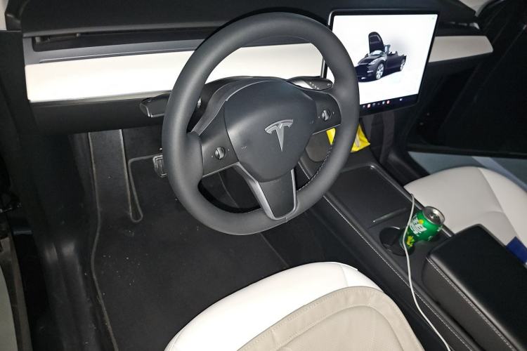 Used Tesla Model Y 2022 Revised Version Rear-Wheel Drive Steering Wheel