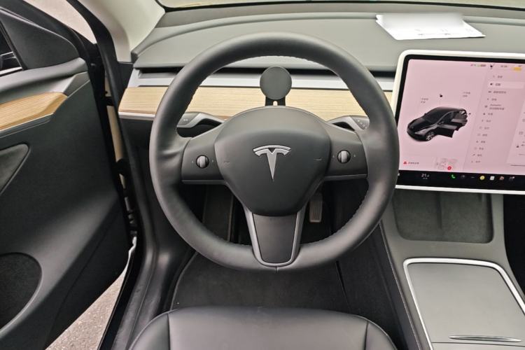 Used Tesla Model Y 2022 Revised Version Rear-Wheel Drive Steering Wheel