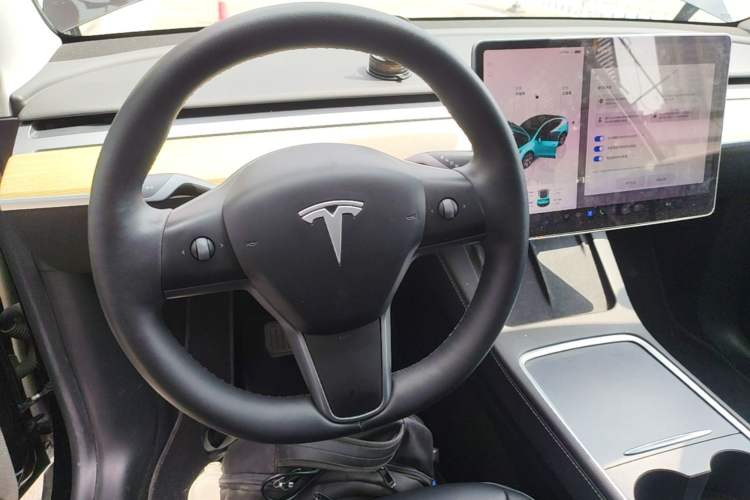 Used Tesla Model Y 2022 Revised Version Rear-Wheel Drive Steering Wheel