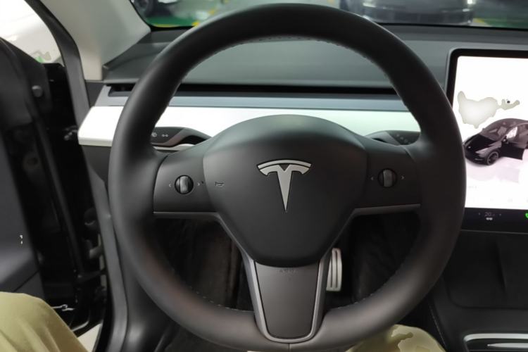 Used Tesla Model Y 2022 Performance High-Performance All-Wheel-Drive Version Steering Wheel