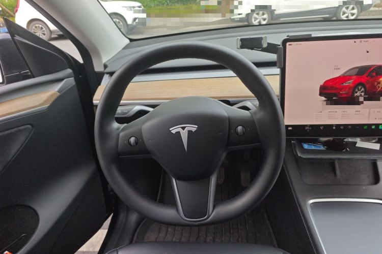Used Tesla Model Y 2022 Rear-Wheel-Drive Version Steering Wheel