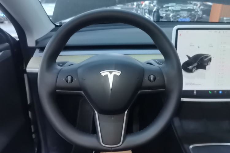 Used Tesla Model Y 2022 Revised Version Long-Range All-Wheel Drive Steering Wheel
