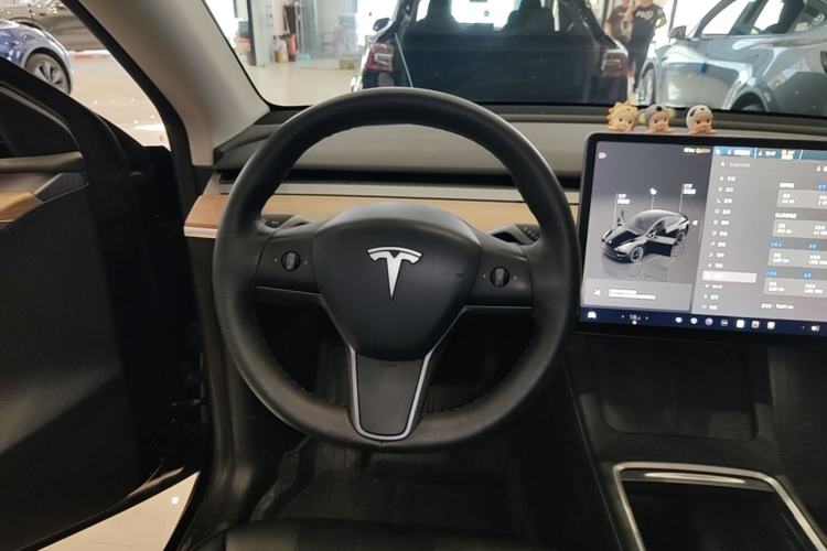 Used Tesla Model Y 2022 Rear-Wheel-Drive Version Steering Wheel