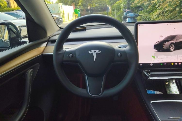 Used Tesla Model Y 2022 Revised Version Rear-Wheel Drive Steering Wheel