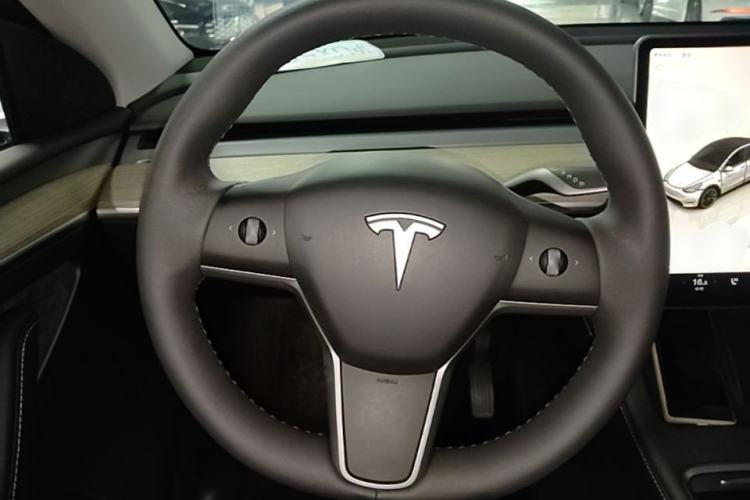 Used Tesla Model Y 2022 Revised Version Long-Range All-Wheel Drive Steering Wheel