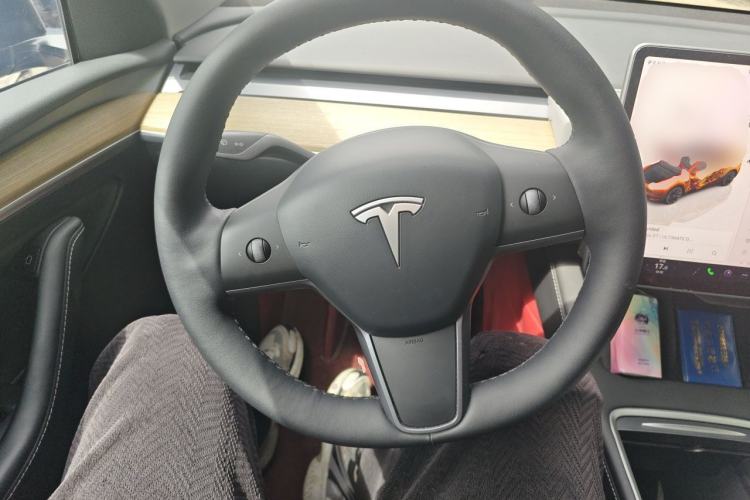 Used Tesla Model Y 2022 Revised Version Long-Range All-Wheel Drive Steering Wheel