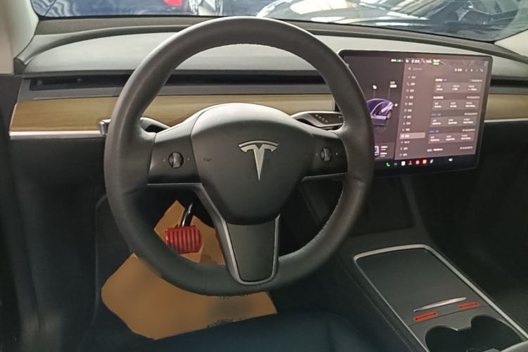 Used Tesla Model Y 2022 Revised Version Rear-Wheel Drive Steering Wheel