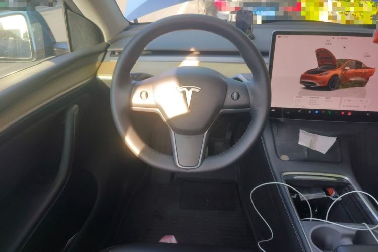 Used Tesla Model Y 2022 Rear-Wheel-Drive Version Steering Wheel