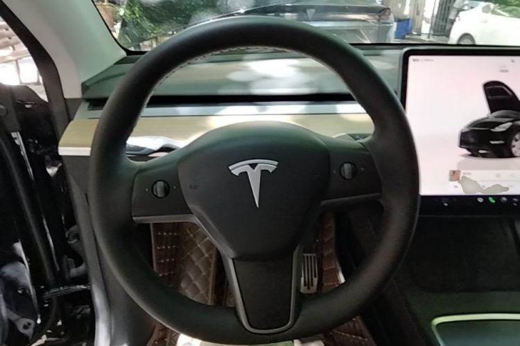 Used Tesla Model Y 2022 Revised Version Rear-Wheel Drive Steering Wheel