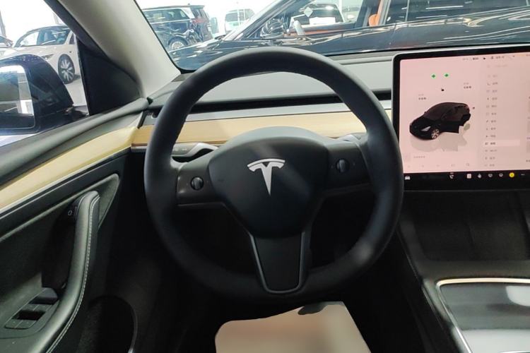 Used Tesla Model Y 2022 Revised Version Rear-Wheel Drive Steering Wheel