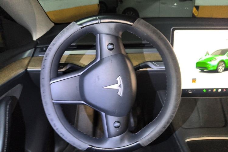 Used Tesla Model Y 2022 Revised Version Rear-Wheel Drive Steering Wheel