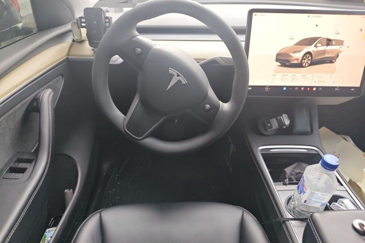 Used Tesla Model Y 2022 Revised Version Rear-Wheel Drive Steering Wheel