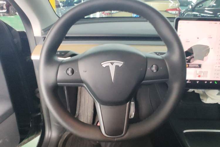 Used Tesla Model Y 2022 Revised Version Long-Range All-Wheel Drive Steering Wheel