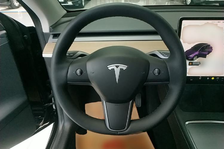 Used Tesla Model Y 2022 Rear-Wheel-Drive Version Steering Wheel