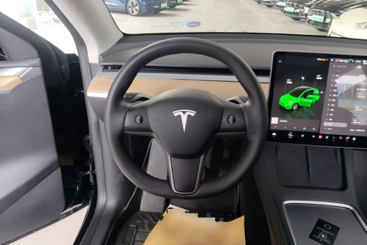 Used Tesla Model Y 2022 Revised Version Rear-Wheel Drive Steering Wheel