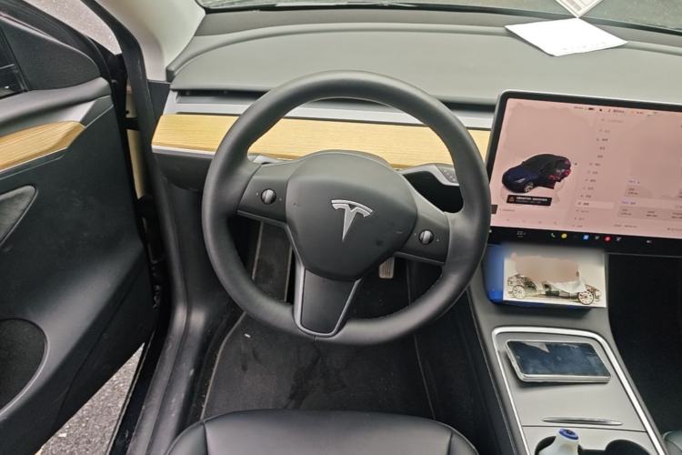 Used Tesla Model Y 2022 Revised Version Rear-Wheel Drive Steering Wheel