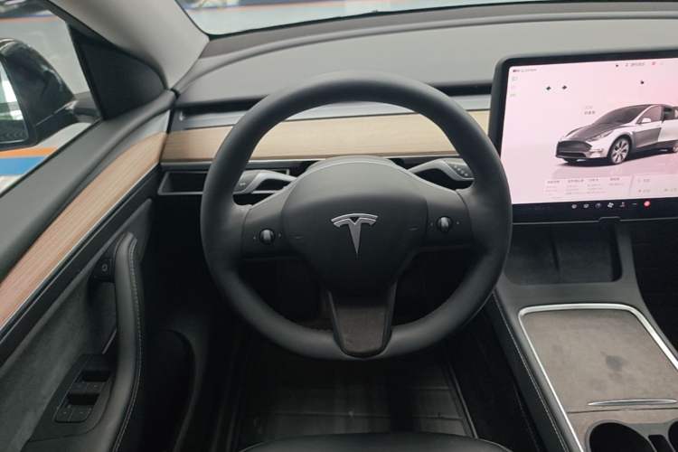 Used Tesla Model Y 2022 Revised Version Long-Range All-Wheel Drive Steering Wheel