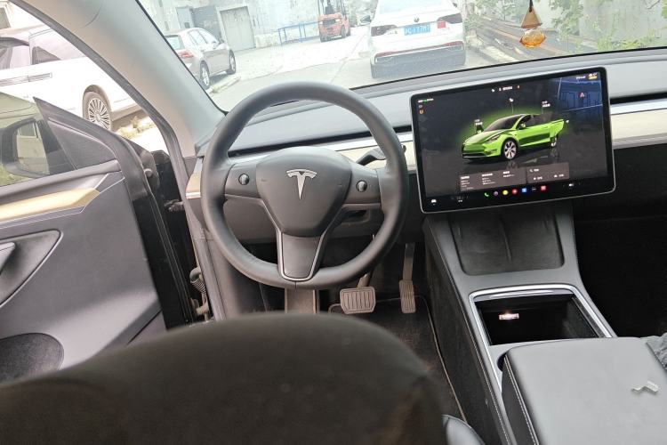 Used Tesla Model Y 2022 Revised Version Rear-Wheel Drive Steering Wheel