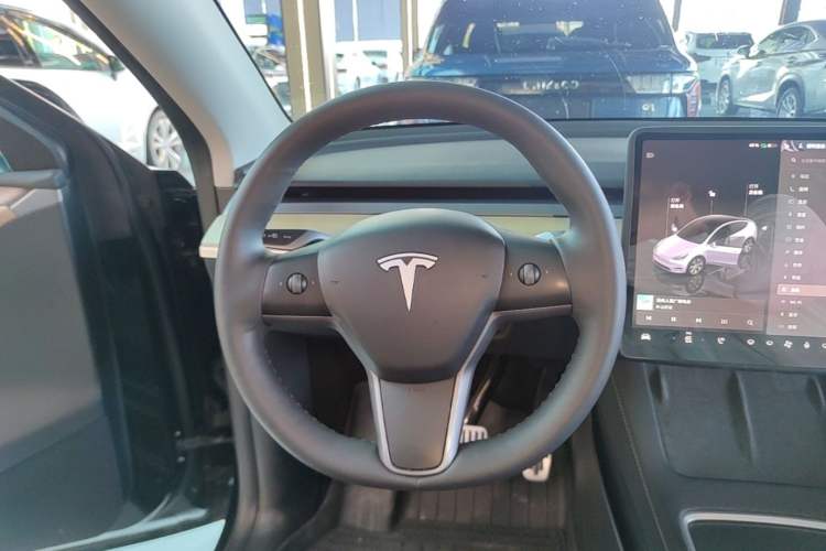 Used Tesla Model Y 2022 Revised Version Rear-Wheel Drive Steering Wheel