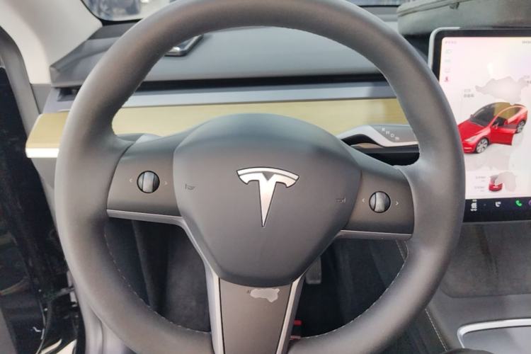 Used Tesla Model Y 2022 Revised Version Rear-Wheel Drive Steering Wheel