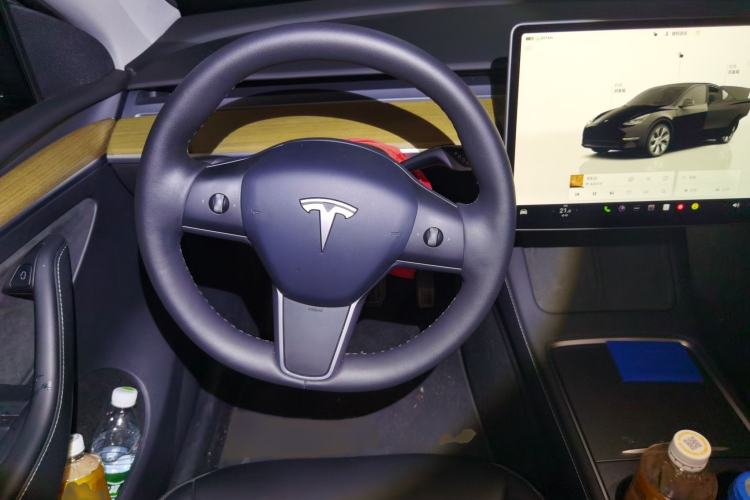 Used Tesla Model Y 2022 Revised Version Rear-Wheel Drive Steering Wheel