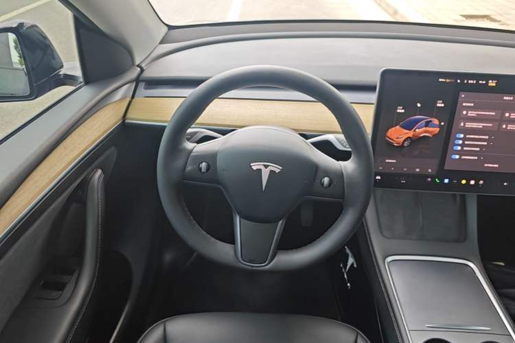 Used Tesla Model Y 2022 Revised Version Rear-Wheel Drive Steering Wheel