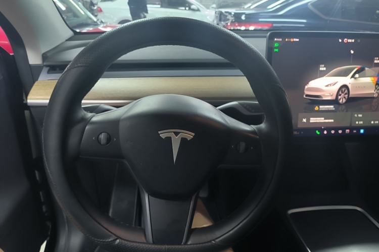 Used Tesla Model Y 2022 Rear-Wheel-Drive Version Steering Wheel