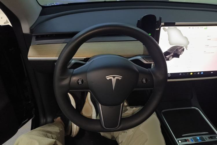 Used Tesla Model Y 2022 Revised Version Rear-Wheel Drive Steering Wheel