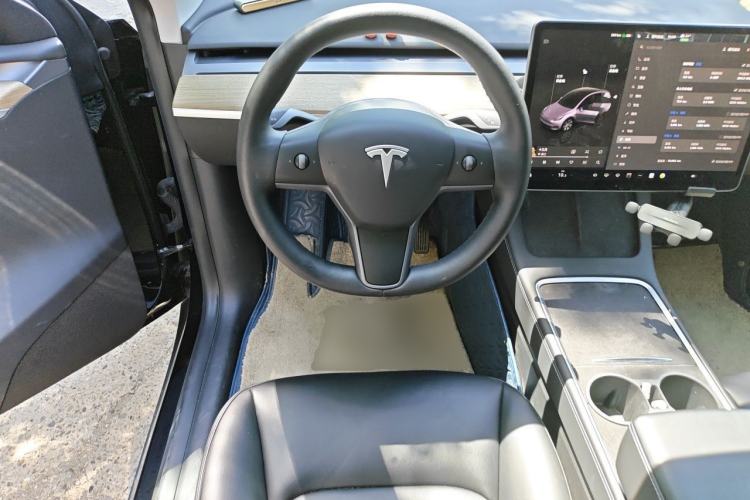 Used Tesla Model Y 2022 Revised Version Rear-Wheel Drive Steering Wheel