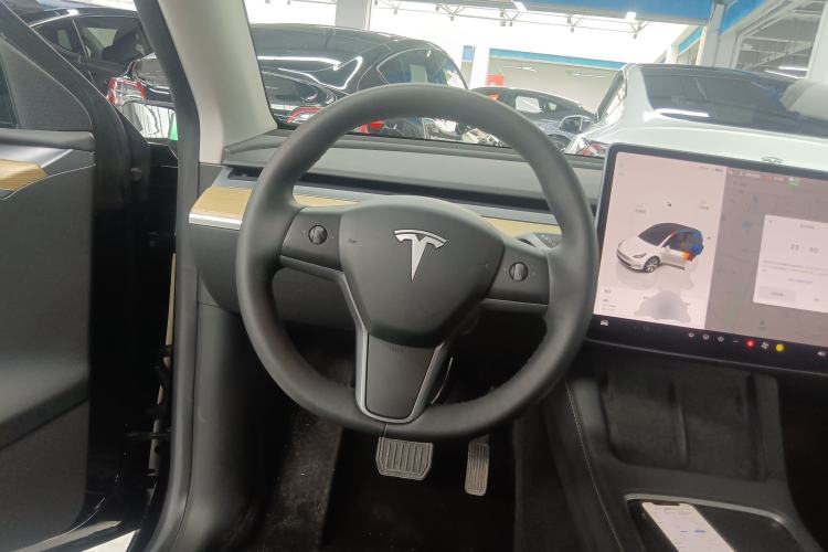 Used Tesla Model Y 2022 Revised Version Rear-Wheel Drive Steering Wheel