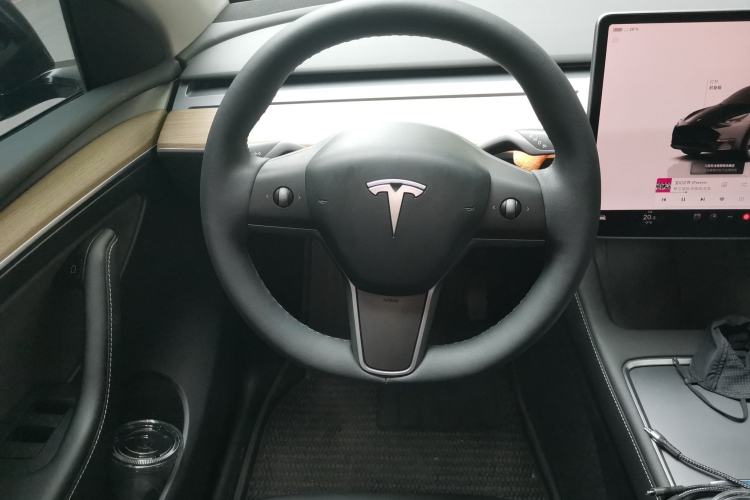 Used Tesla Model Y 2022 Revised Version Rear-Wheel Drive Steering Wheel